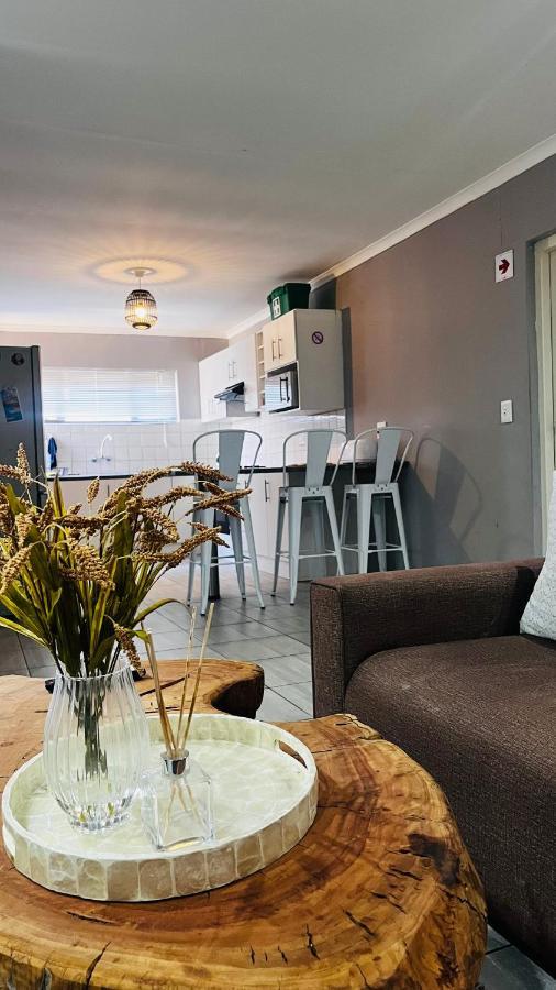 Otis Self Catering Leilighet Walvis Bay Eksteriør bilde