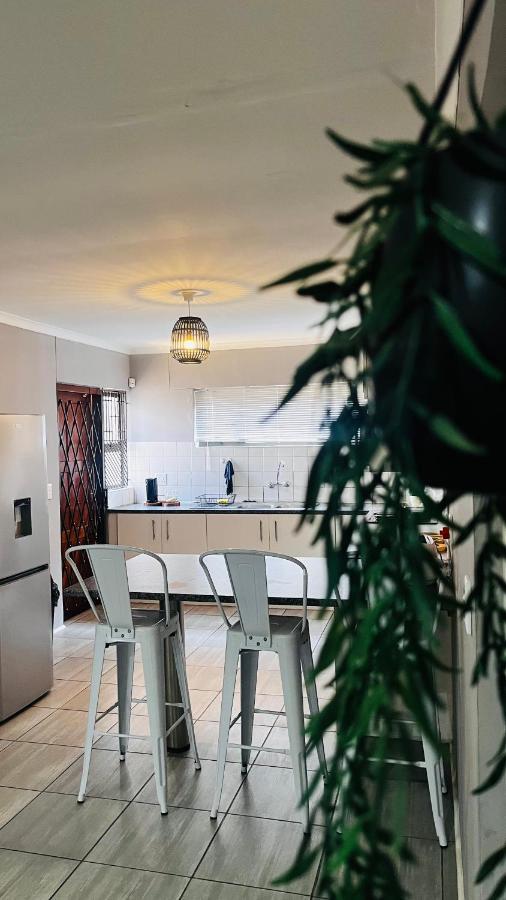 Otis Self Catering Leilighet Walvis Bay Eksteriør bilde